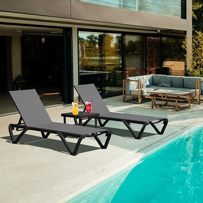 Domi Pool Lounge Chairs Set of 2 with Side Table, Aluminum Outdoor Chaise Lounge with Wheels, All Weather Outdoor Lounge Chair for Deck Lawn Patio Backyard, Textilene- Gray