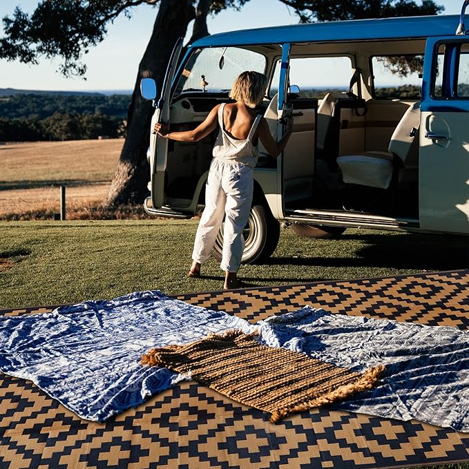 SAND MINE Reversible Mats, Plastic Straw Rug, Modern Area Rug, Large Floor Mat and Rug for Outdoors, RV, Patio, Backyard, Deck, Picnic, Beach, Trailer, Camping, Black & Brown, 9' x 18'