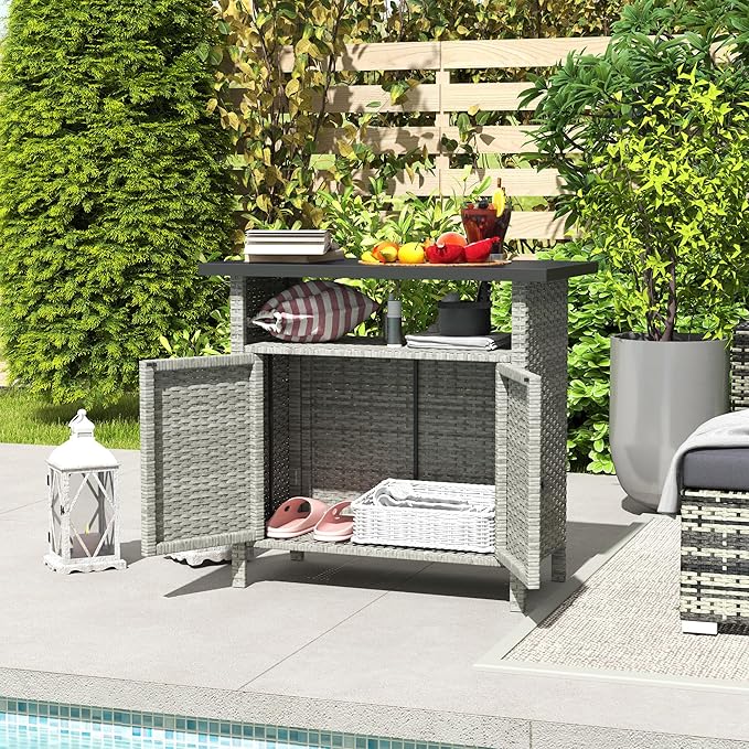 Outsunny Wicker Outdoor Storage Cabinet, Rattan Outdoor Bar Table with 2 Doors and Shelf, Outdoor Buffet Cabinet Sideboard with Metal Slatted Countertop for Poolside, Patio, Backyard, Gray