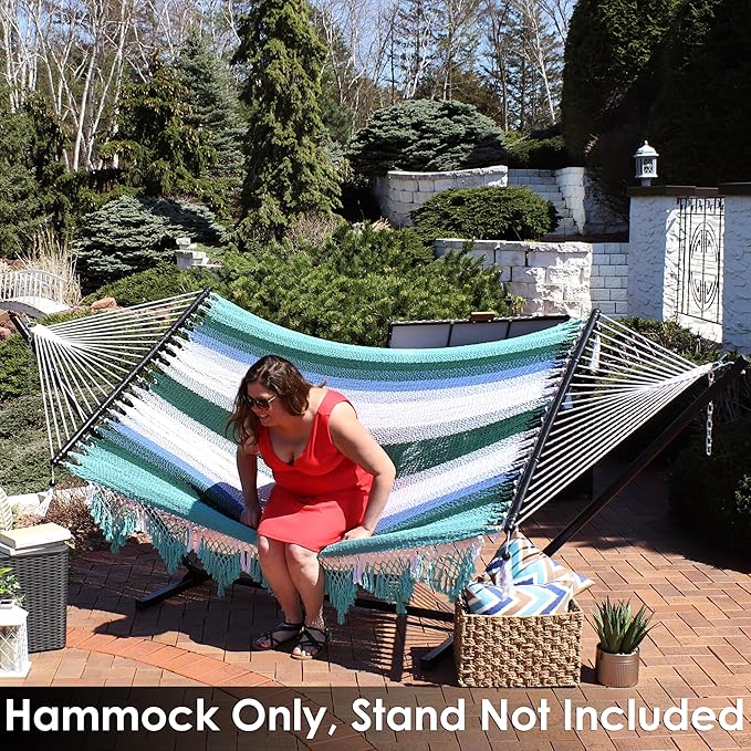 Sunnydaze Woven Double Hammock for Outside with Crocheted Edges and Spreader Bars - 600-Pound Weight Capacity Outdoor Hammock for Trees - Lagoon Stripes